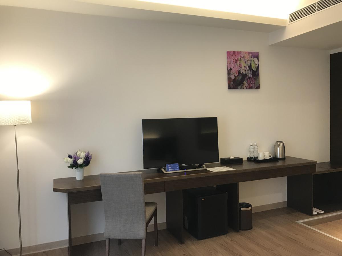 晨光飯店 Hotel Chiayi City Exterior foto