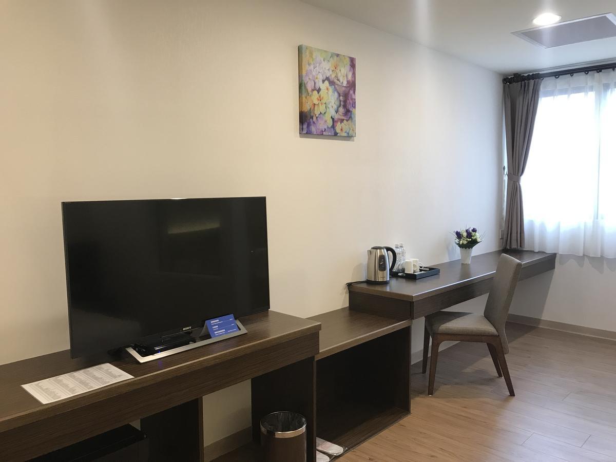 晨光飯店 Hotel Chiayi City Exterior foto