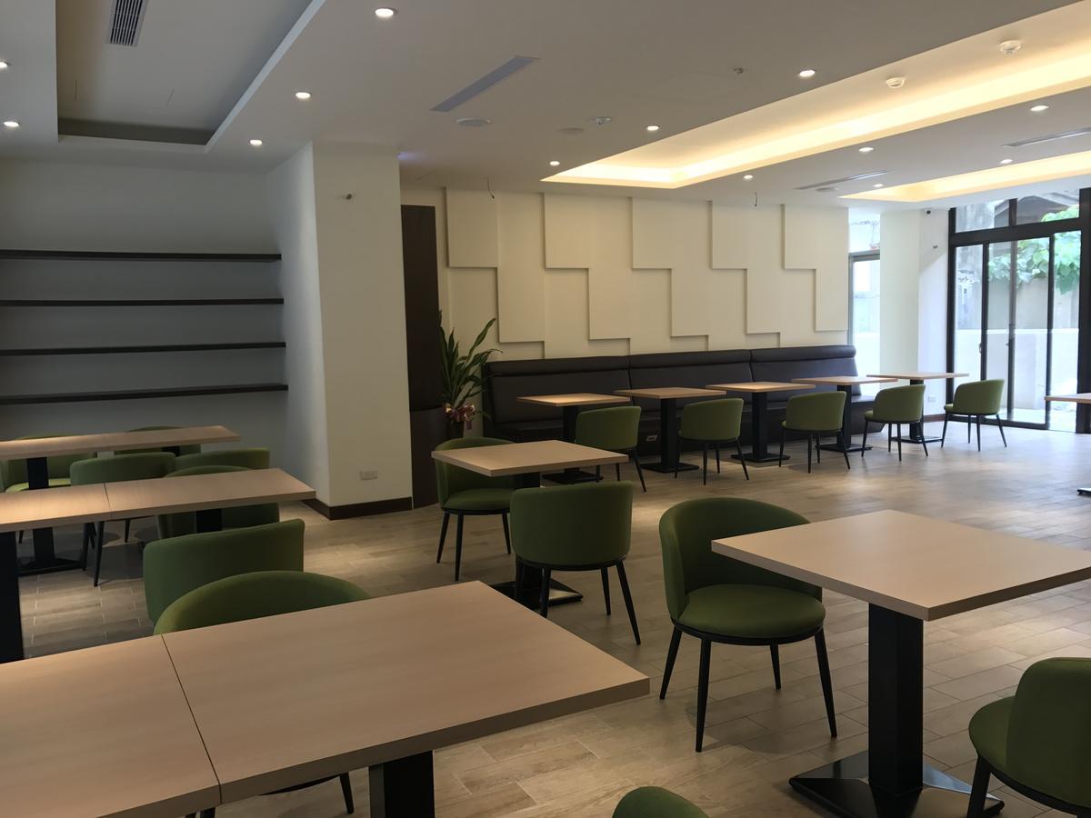 晨光飯店 Hotel Chiayi City Exterior foto
