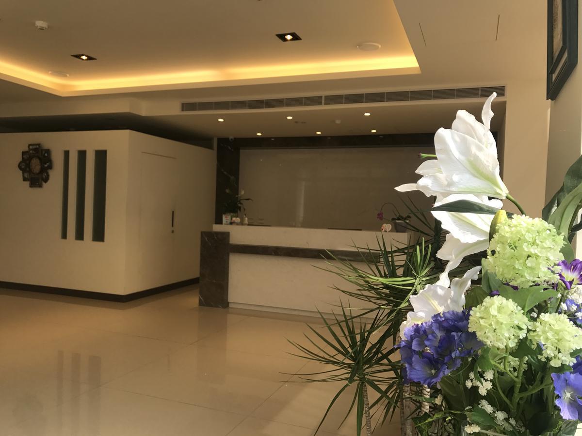 晨光飯店 Hotel Chiayi City Exterior foto